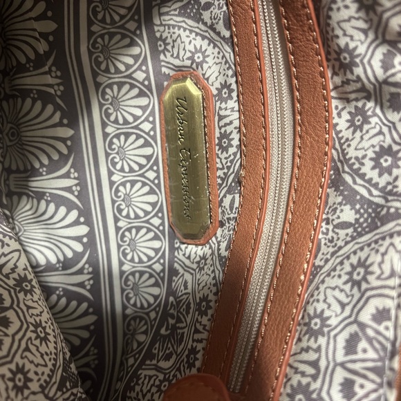 Salmon colored cross body/shoulder bag with gold colored accents. Cross posted. - Picture 5 of 5